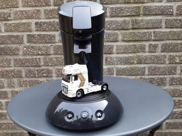 Philips Senseo geheel gemodificeerd voor de vrachtwagen!